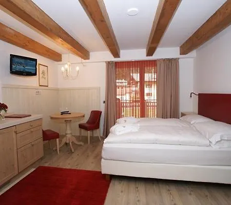 アル ソレ クラブレジデンス アパートホテル 3*